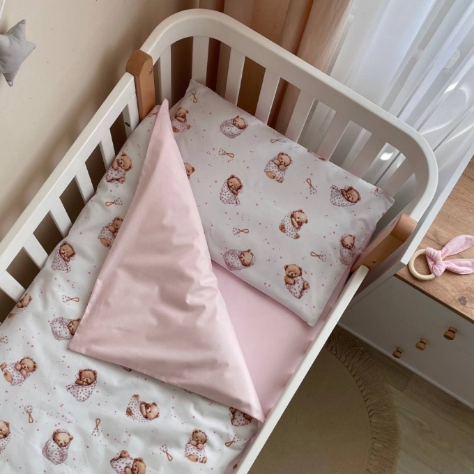 Set lenjerie de schimb pentru patut bebe 3 piese Mix ursulet roz (1)